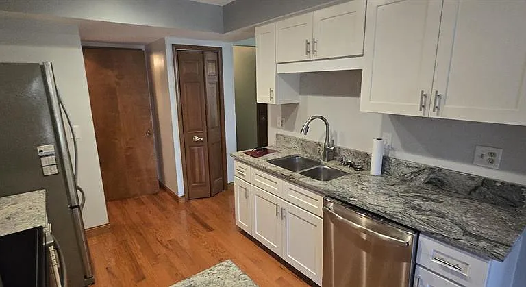 364 Meadow Bridge Dr — Photo 5