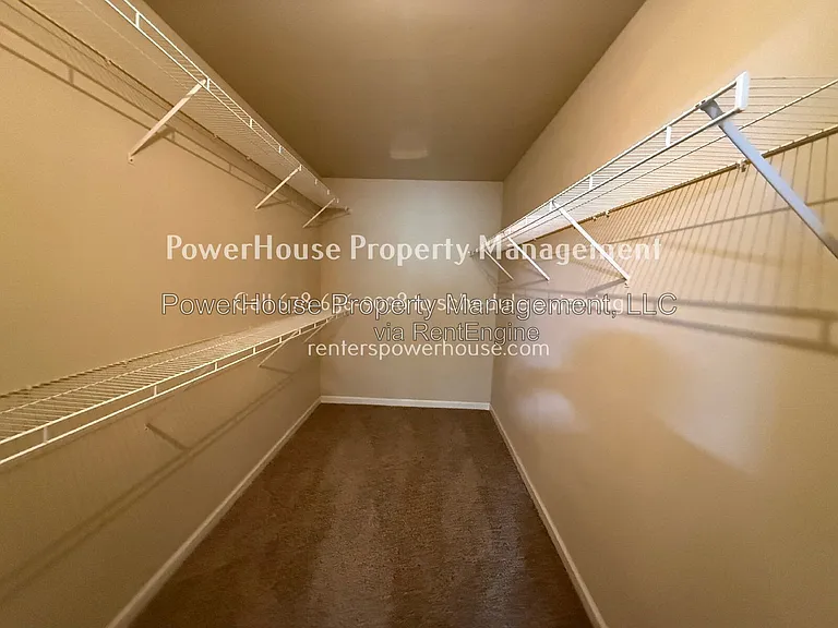 1045 Township Cir — Photo 31