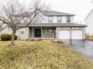8178 Slate Ridge Blvd, Reynoldsburg, OH 43068