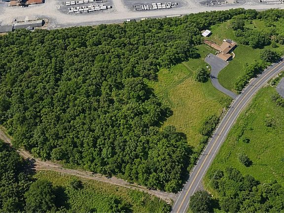 4th image of Ulster Landing Road