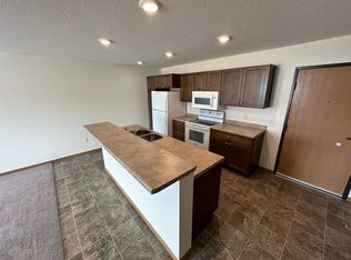 2805 Cardinal Ave #102, Faribault, MN 55021