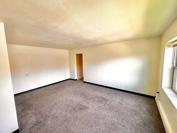 Silver Lake Apartments Bldg 2, 1511 3rd Ave NE #2-201, Rochester, MN 55906