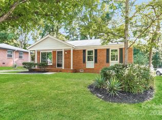 835 Carrington Dr, Charlotte, NC 28214