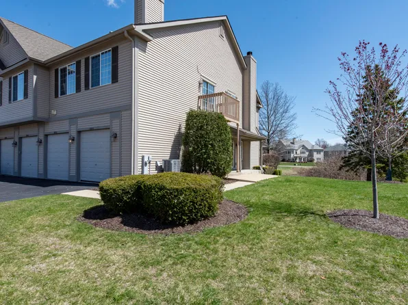 39929 N Hidden Bunker Ct #35-2-4, Antioch, IL 60002