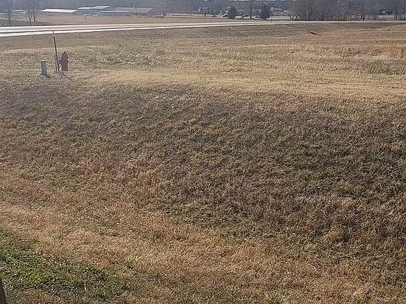 2nd image of 1 Frontage Rd