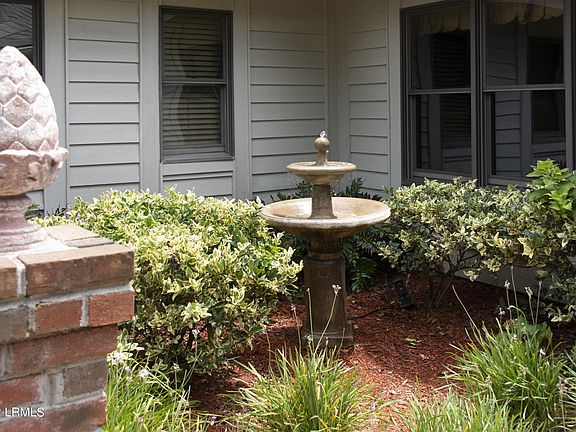 3rd image of 24 Ellenita Dr