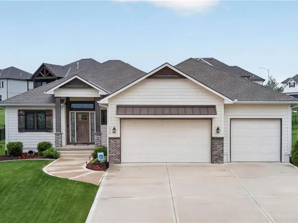 1309 NE Brandywine Dr, Lees Summit, MO 64064