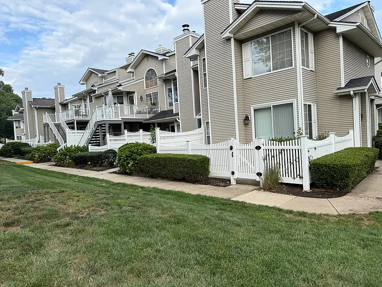 wonderfully quiet neighborhood