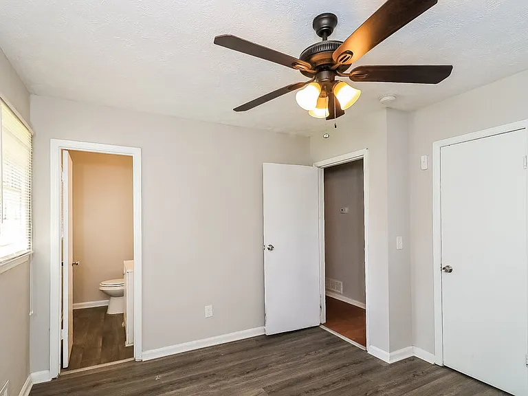 851 Grayson Hwy — Photo 16