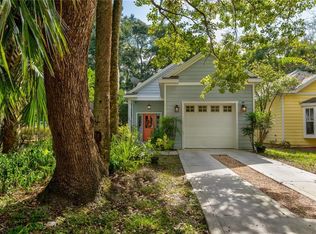 202 Fearon Ave, Mount Dora, FL 32757