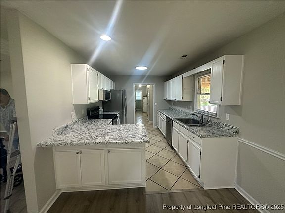 4th image of 6708 Country Downs Dr