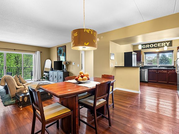 5th image of 655 Perrie Dr APT 206