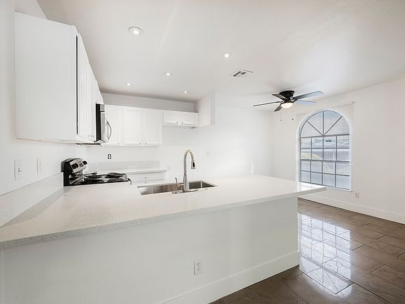 4th image of 2980 Juniper Hills Blvd Unit 102