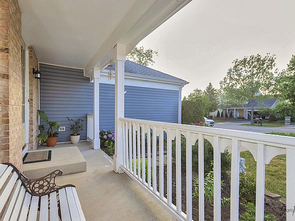 2nd image of 133 E Green Valley Ct