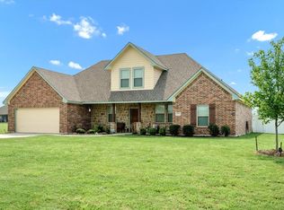 15671 Saddle Ridge Cir, Terrell, TX 75160