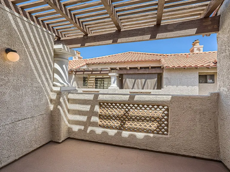 1411 Santa Margarita St #H — Photo 26