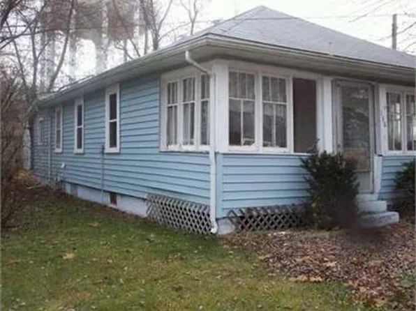 138 S Oakland Ave, Mishawaka, IN 46544
