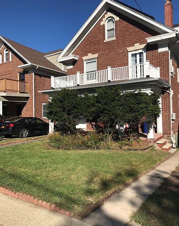 1st image of 24 Wellesley Ave