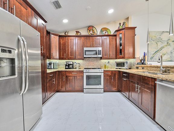 3rd image of 9750 NW 76th Ct