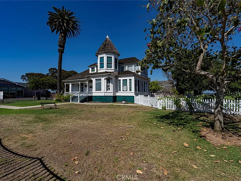 2614 Florida #C — Photo 11