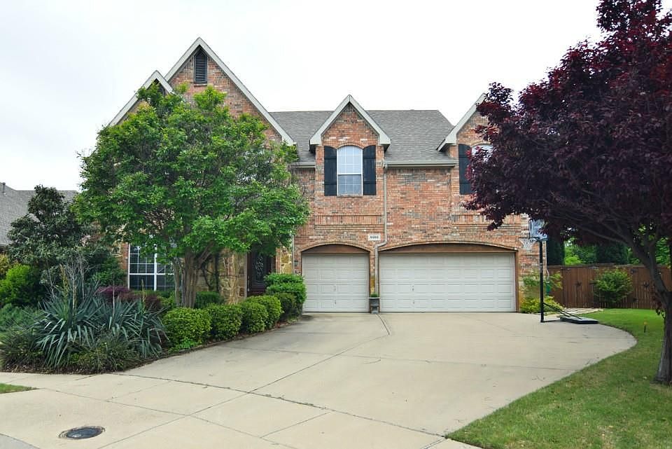 1st image of 8505 Port Royal Ln