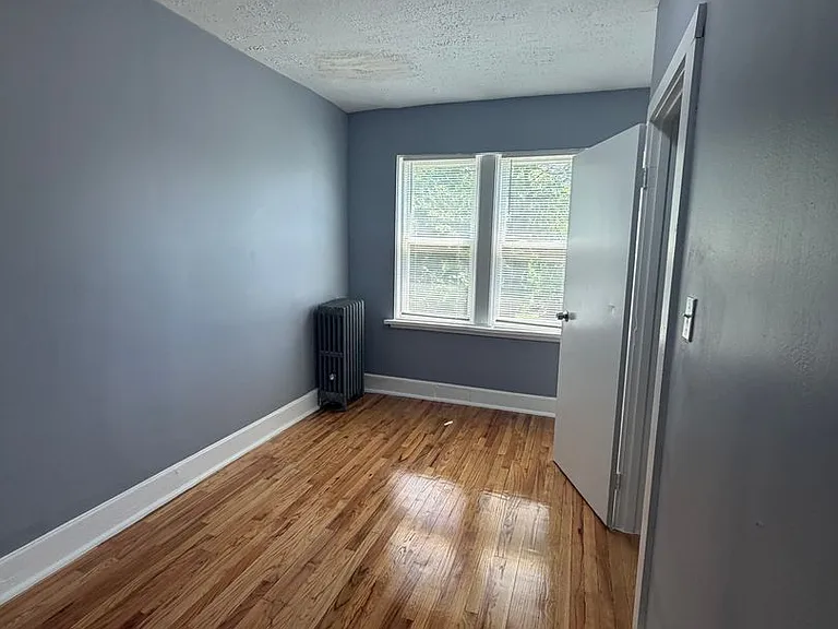 7001 S Aberdeen St — Photo 4