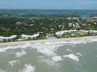 8829 Lakeside Cir, Vero Beach, FL 32963