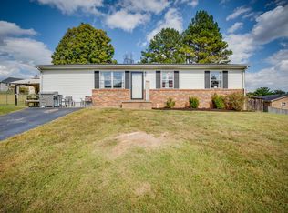 104 Cedar Ln, Gray, TN 37615