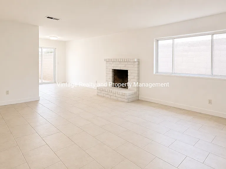 625 Bedlow Dr — Photo 2