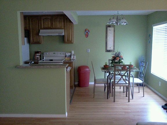 Dining/Kitchen