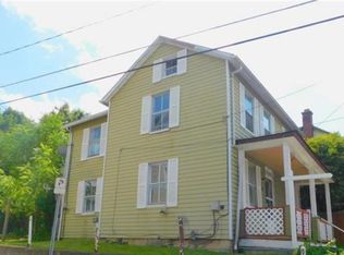 538 E Church St, Slatington, PA 18080