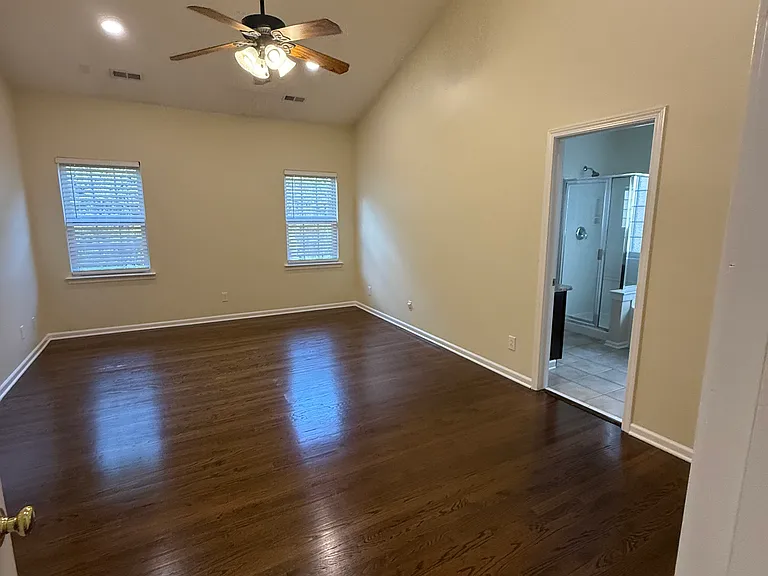 10822 Chamberlain Hall Ct — Photo 20
