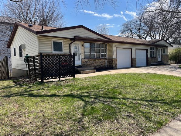 4403 Dwight Dr