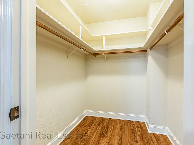 206 Judah St #994R — Photo 9