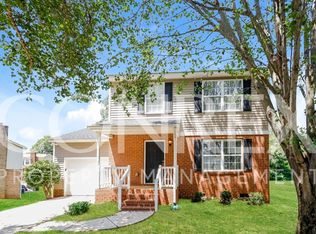 8232 Lamplighter Pl, Charlotte, NC 28217