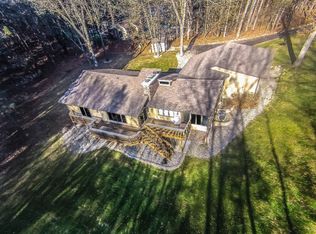 645 Greentree Ln NE, Ada, MI 49301