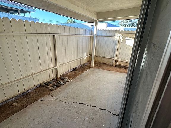 4th image of 3752-3798 Dana St #3776