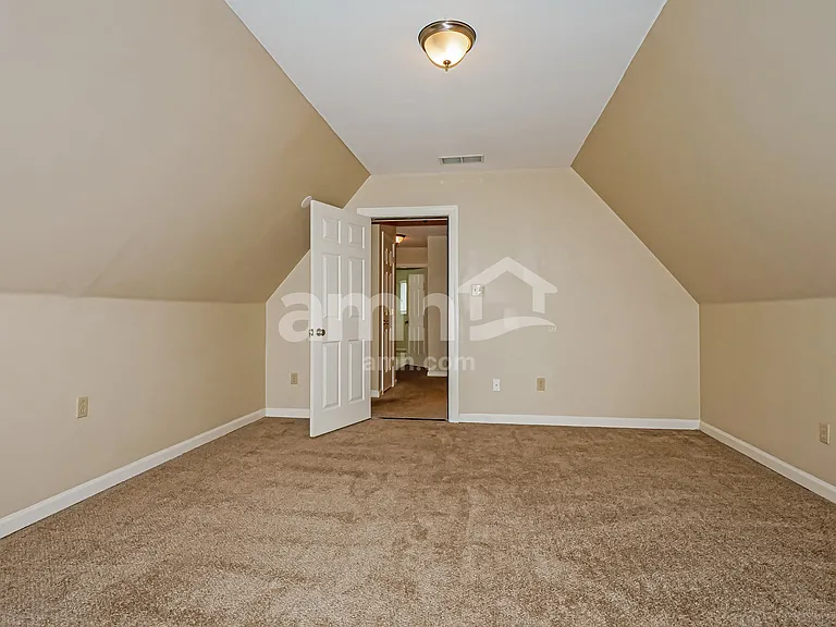 5005 Bristol Woods — Photo 19