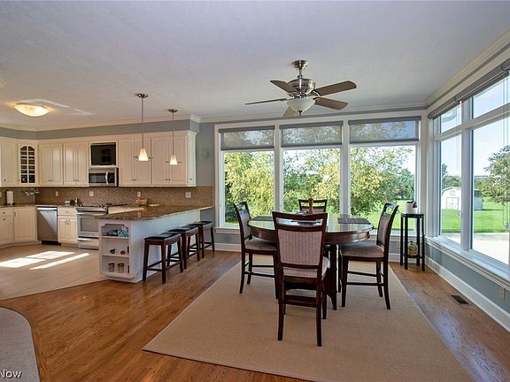 2nd image of 3959 Steinwood Dr