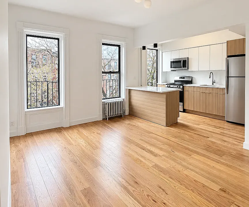 482 Putnam Ave #2