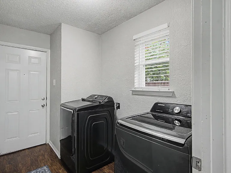 5019 Blanchard Dr — Photo 11