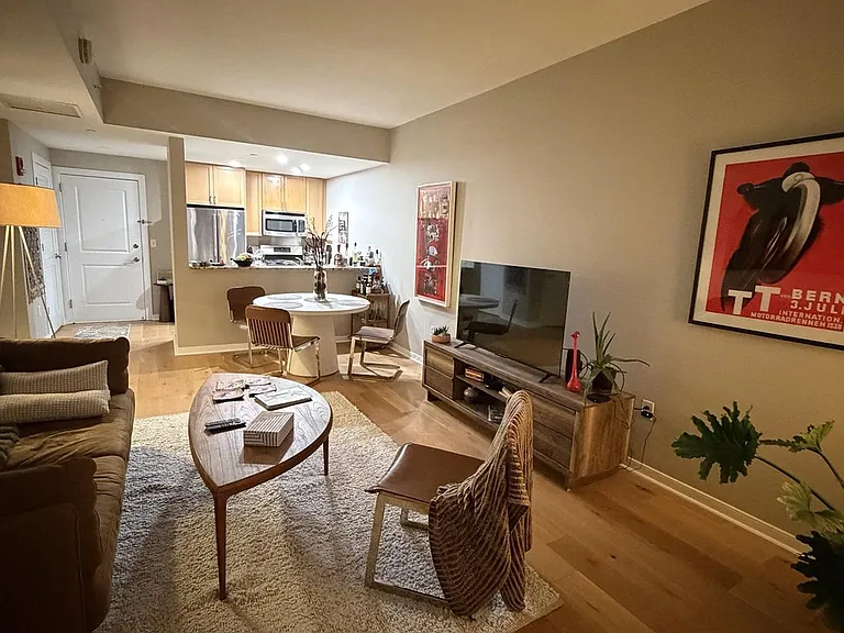 20 Livingston Ave — Photo 2