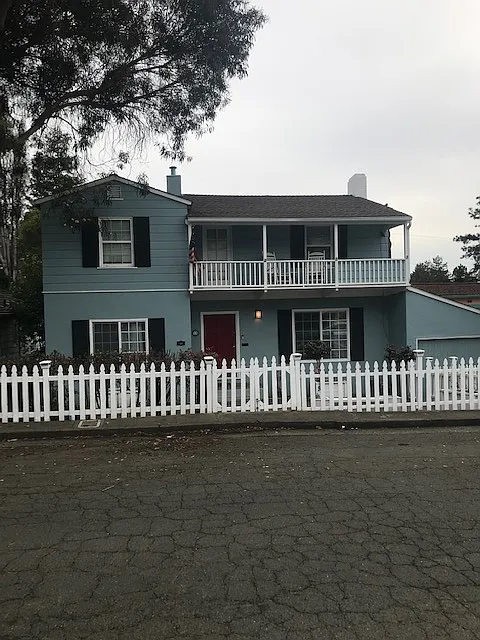 15 El Camino Real photo 1