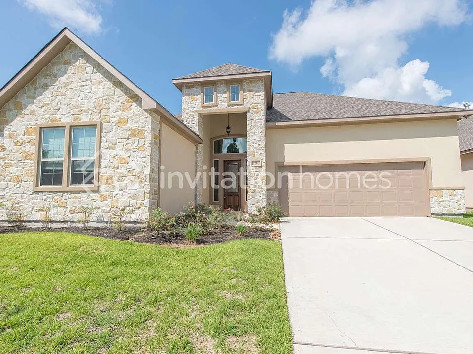 28 Wyndemere Dr