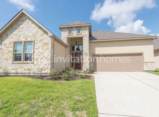 28 Wyndemere Dr, Montgomery, TX 77356