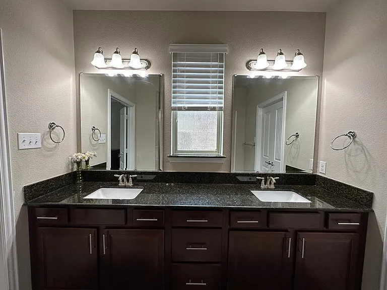 1016 Mufasa Ln — Photo 12