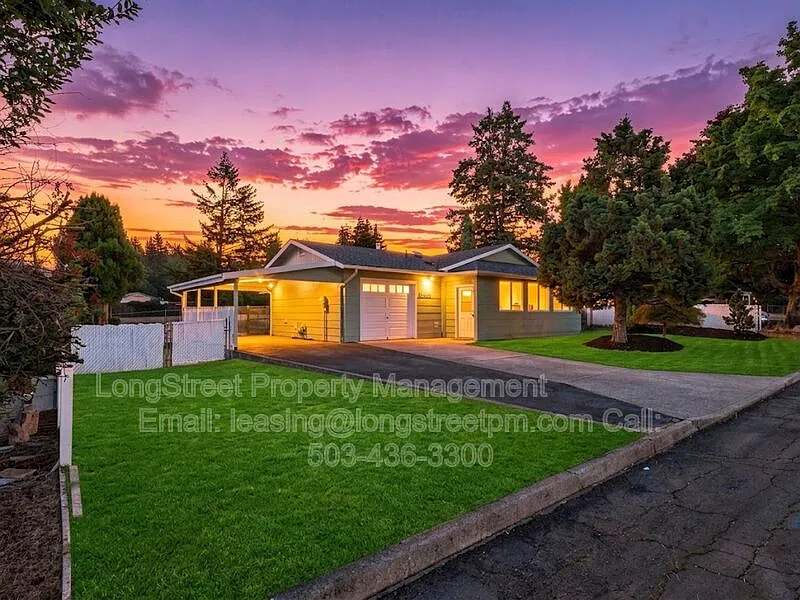 4 bed, 2.0 bath, 1430 sqft, $3,295 — Photo 3