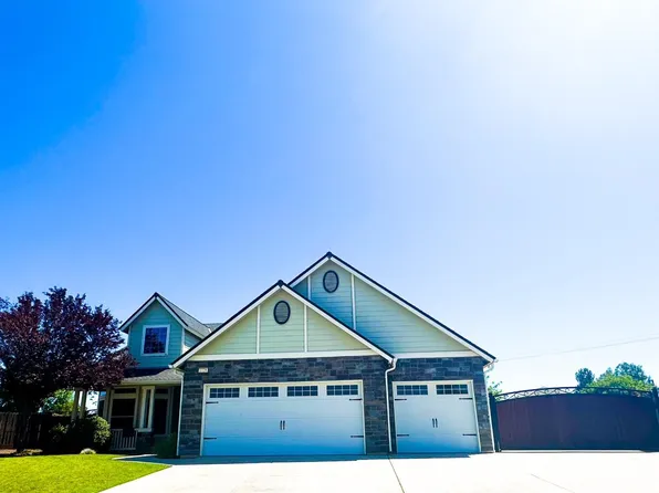 1728 W Bryman St, Hanford, CA 93230