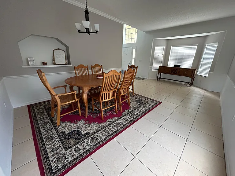 209 Strathmore Cir — Photo 23