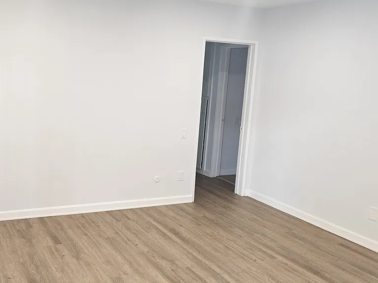 716 S Wilton Pl #2 — Photo 1